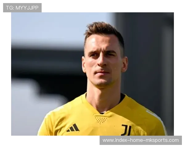 尤文米利克跑位精准后抢点破门,展现锋线威力 尤文米利克跑位精准后抢点破门,展现锋线威力