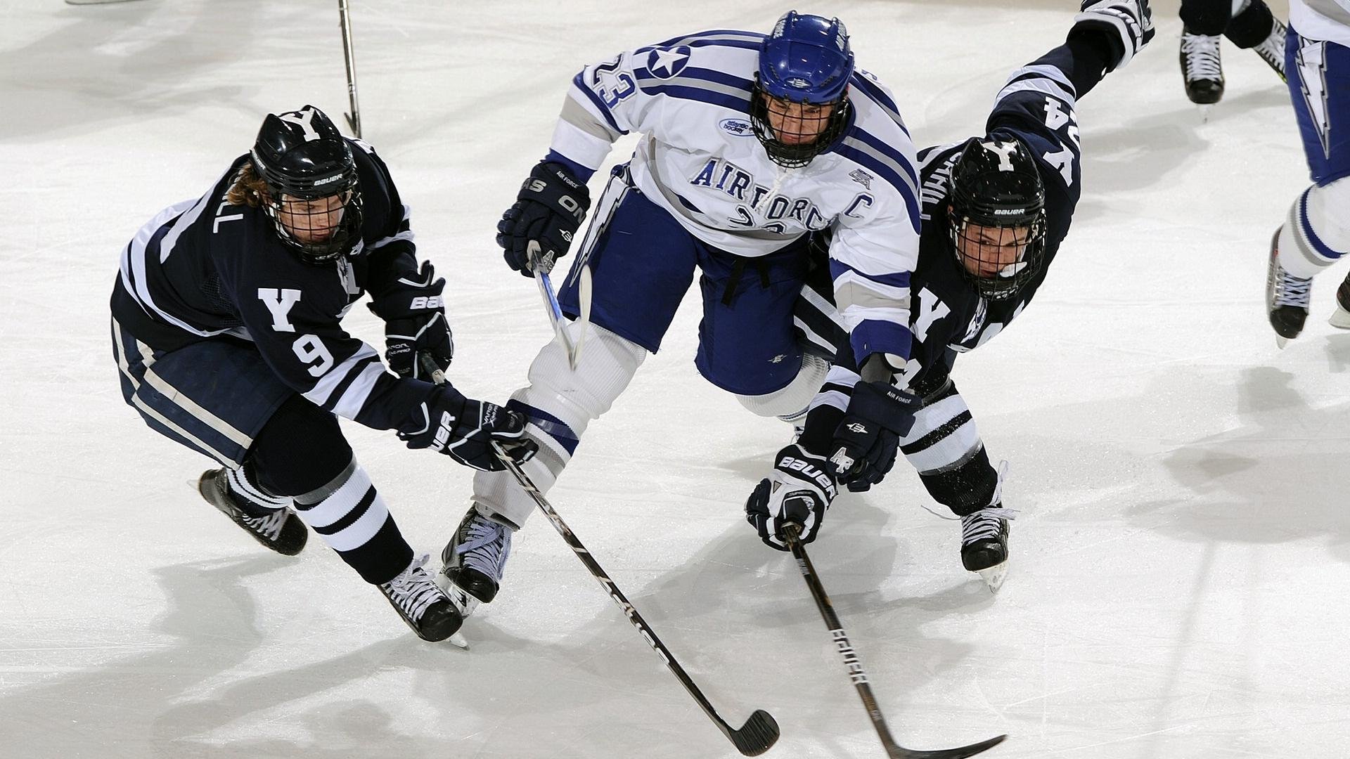 战术演练专注高位压迫目标直指下场比赛主动权，战术演练4-13