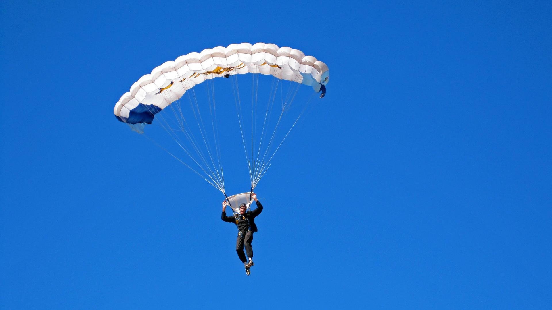 欧洲杯难忘瞬间：看点满满，泪点也多，欧洲杯太精彩了